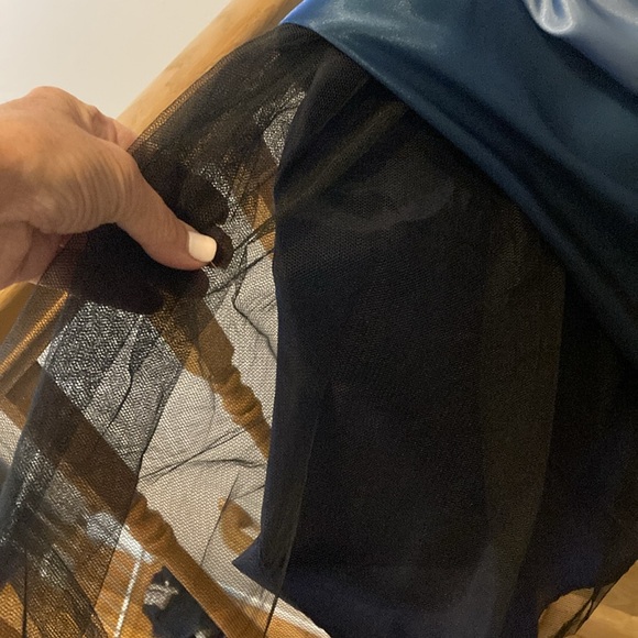 New : Navy and Ombré Blue Lined Gown - Picture 13 of 13